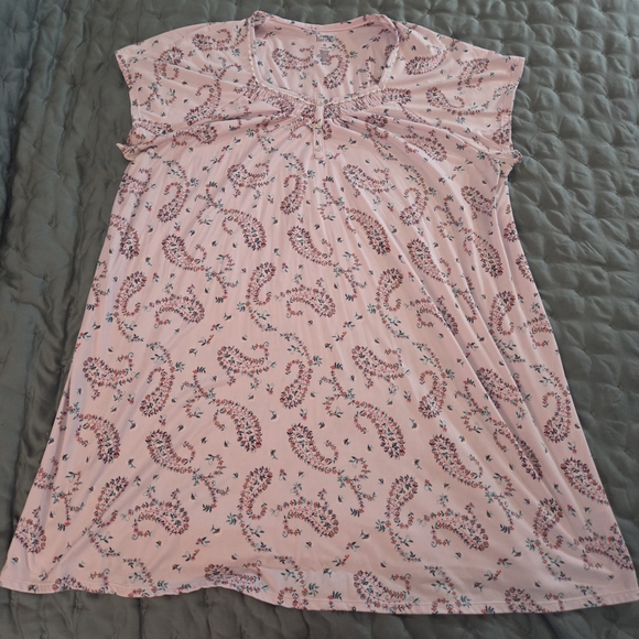 Croft & Barrow Sleepwear Pink Paisley Sleep Dress - Picture 2 of 9